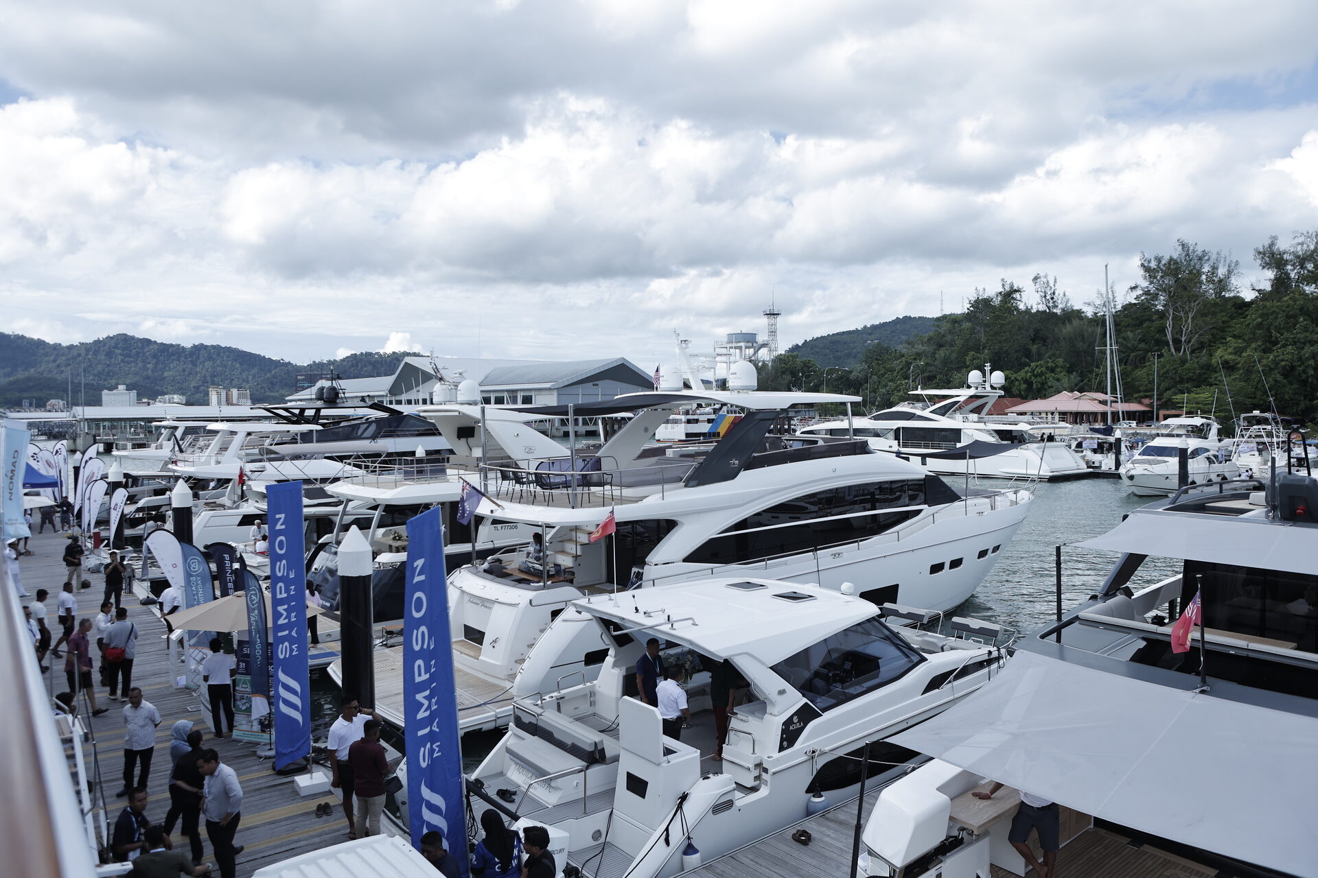 Yacht Display
