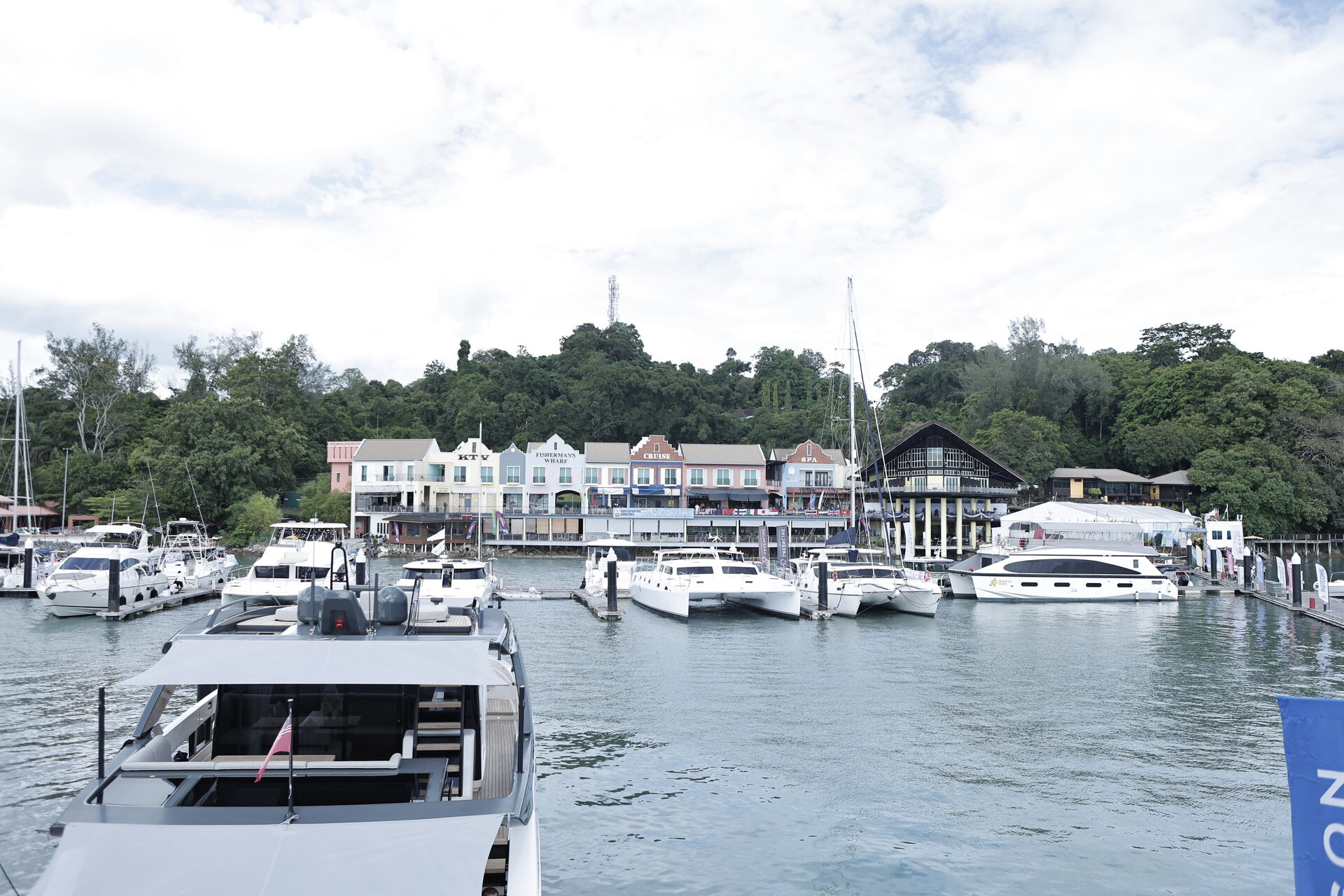 Yacht Display